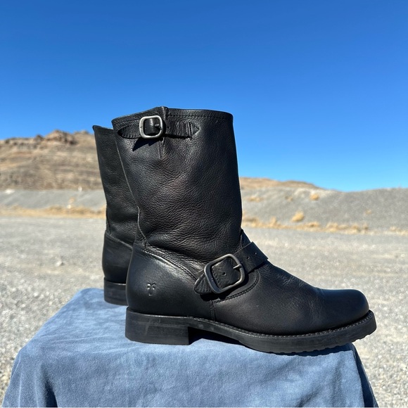 FRYE VERONICA SHORT Boot -Black with Silver Hardware - Picture 10 of 15